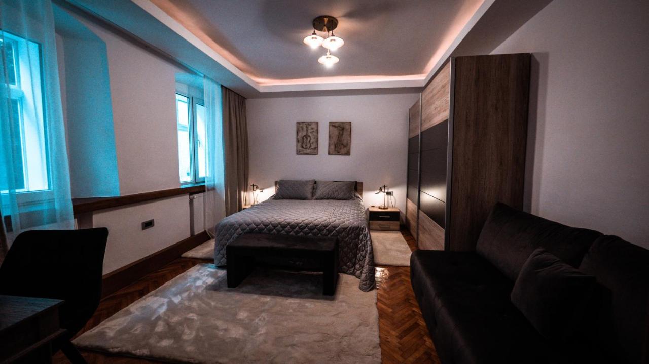 La Garcon Apartment Брашов Екстериор снимка